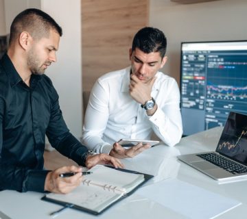 kAdvisory | doradztwo transakcyjne | wyceny spółek i due diligence